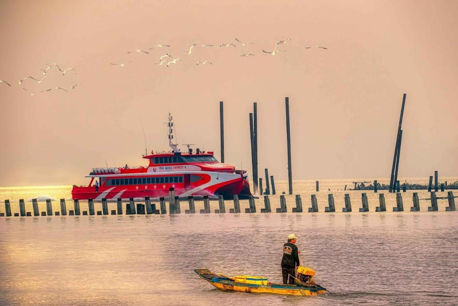 Phu Quoc: Phu Quoc Express Highspeed Ferry from Ha Tien