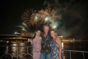 Phu Quoc: Privat BBQ och fyrverkeritur i solnedgången med träbåt