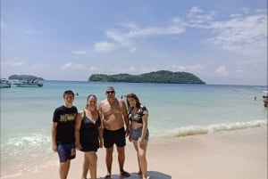 Phu Quoc : Excursion en bateau rapide sur 4 îles avec plongée en apnée et barbecue