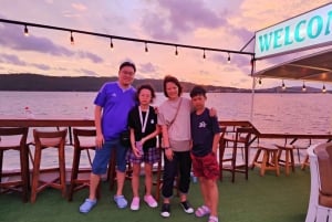 Phu Quoc: Sunset and Squid Fishing Boat Tour with Dinner