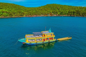 レッド リバー ツアー - フーコックの 2 つの小島を巡るシュノーケリング 1 日ツアー