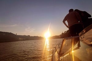 6 Brücken, Nicht geteilte Bootstour 1h30m, Gruppenpreis bis zu 6px