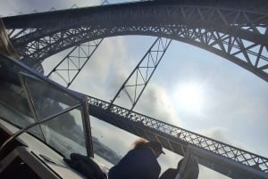 6 Brücken, Nicht geteilte Bootstour 1h30m, Gruppenpreis bis zu 6px