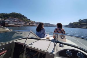 6 Brücken, Nicht geteilte Bootstour 1h30m, Gruppenpreis bis zu 6px