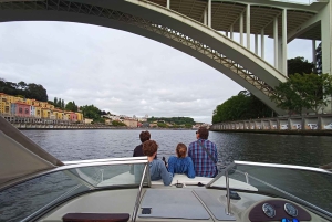 6 broer, ikke delt bådtur 1h30m, gruppepris op til 6px