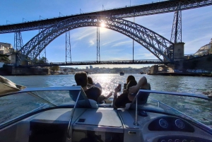 6 broer, ikke delt bådtur 1h30m, gruppepris op til 6px