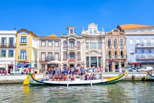 Aveiro : balade en gondole et plage de Costa Nova – tout compris.