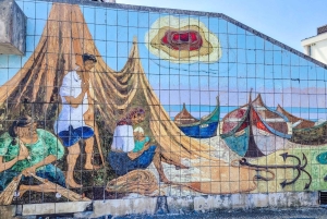 Aveiro : balade en gondole et plage de Costa Nova – tout compris.