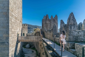 BRAGA E GUIMARÃES: Historical Private Tour from Porto