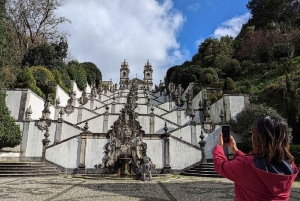 BRAGA E GUIMARÃES: Historical Private Tour from Porto