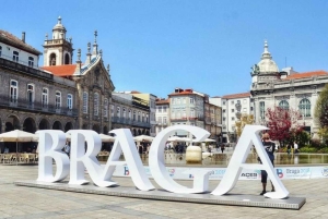 BRAGA E GUIMARÃES: Historical Private Tour from Porto