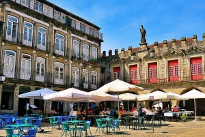 BRAGA E GUIMARÃES: Historical Private Tour from Porto