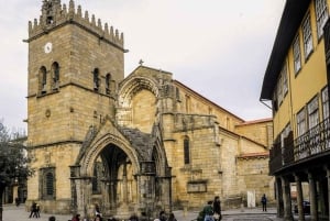 Bragan ja Guimarãesin päiväretki Portosta, pieni ryhmä 8 h, paikallinen opas
