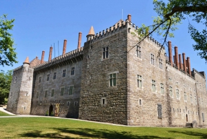 Braga & Guimarães Tour: Small Historical Group Tour