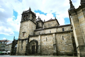 Braga & Guimarães Tour: Small Historical Group Tour