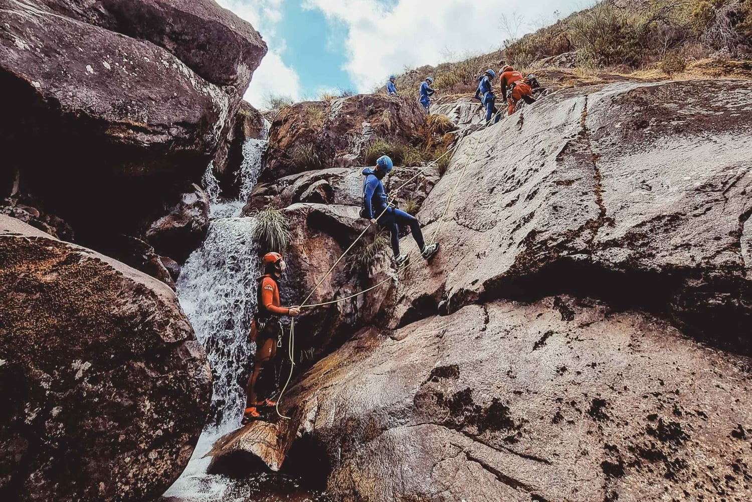 ジェレス国立公園でのキャニオニング