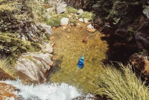 ジェレス国立公園でのキャニオニング