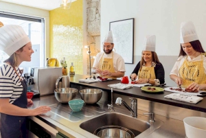 Visite du marché de Porto sous la direction d'un chef et cours de tapas portugaises + vin