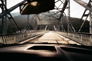 Порту: Тур по долине Дору с 2 винодельнями, обедом и круизом