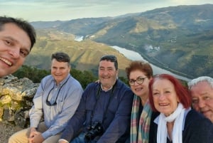 DOURO-TAL: Premium-Weintour, Mittagessen in einem Weingut und private Bootstour