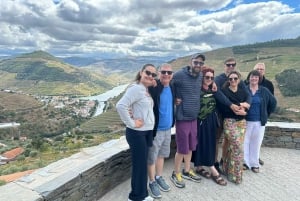 DOURO-TAL: Premium-Weintour, Mittagessen in einem Weingut und private Bootstour