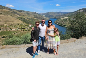 Douro-dalen: Privat omvisning med 3 vingårder og lunsj
