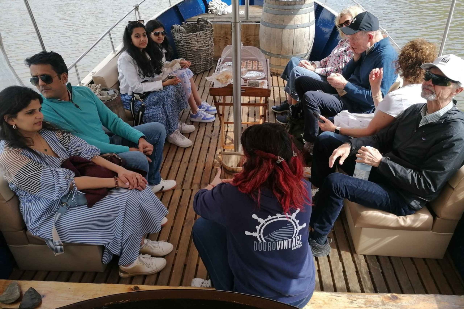 Douro Valley Sunset: 1 Winery visit & 1-h Boat Tour