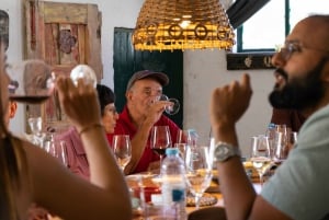 Z Porto: 2 winiarnie butikowe z lunchem i godzinny rejs