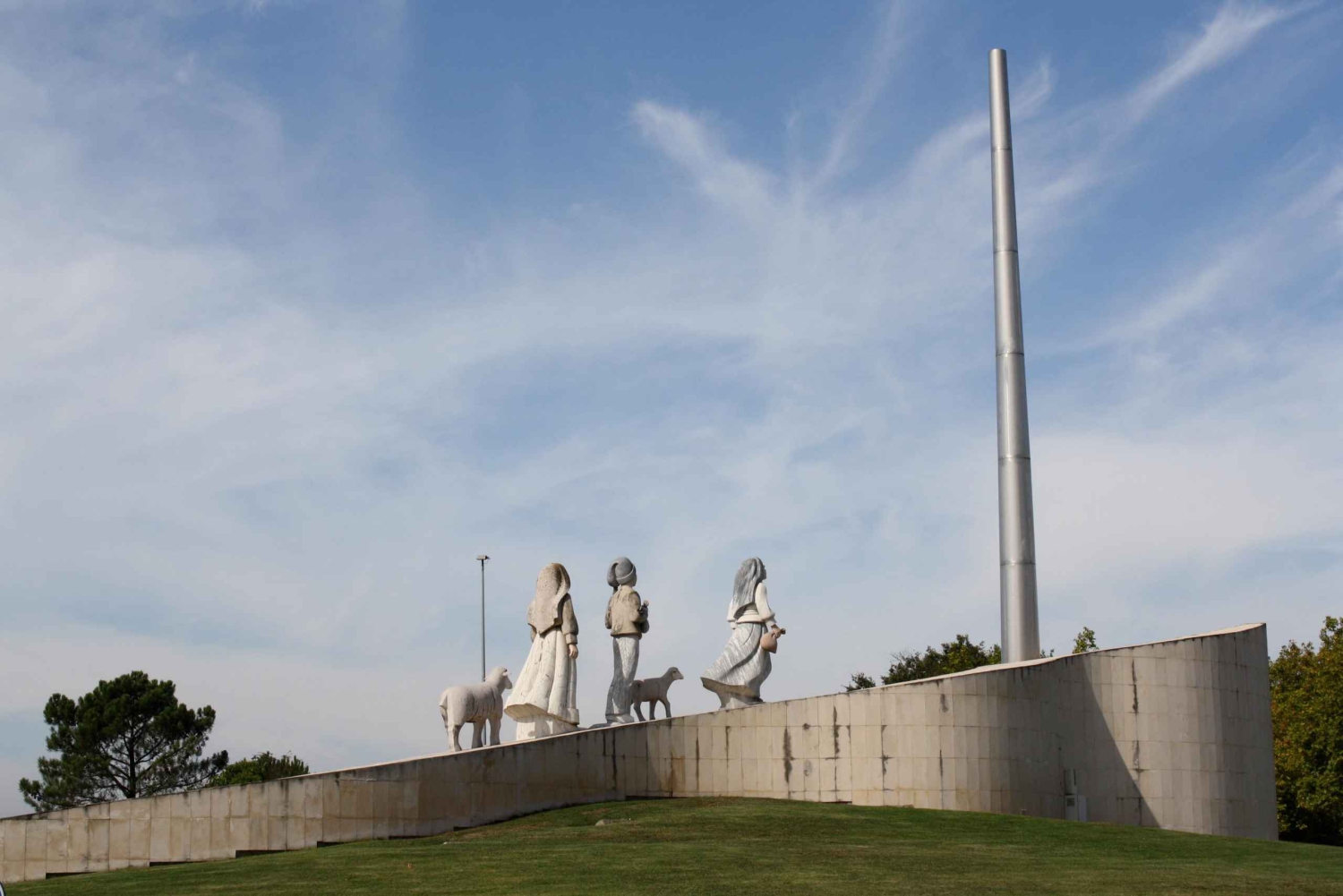 Dagtrip naar het heiligdom van Fatima en het dorp Pastorinhos vanuit Porto