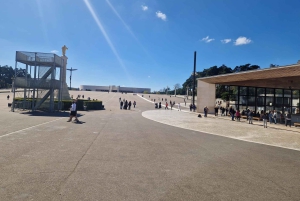Dagtrip naar het heiligdom van Fatima en het dorp Pastorinhos vanuit Porto