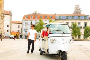 From Leixões: Private Porto Historic Center Tuk Tuk Tour