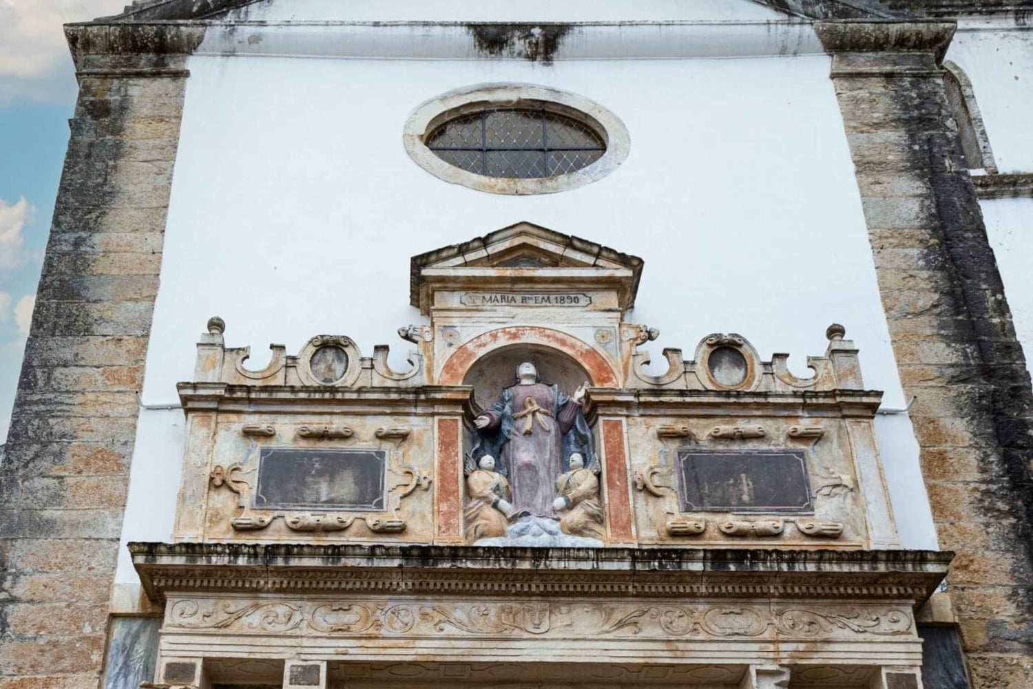 From Lisbon: Tansfer to Porto with stops until 3 cities