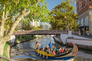 From Lisbon: Tansfer to Porto with stops until 3 cities