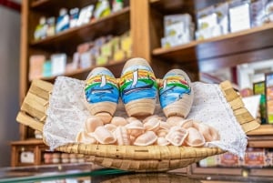 From Lisbon: Tansfer to Porto with stops until 3 cities