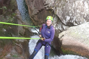 Från Porto: Gerês National Park Canyoning Trip