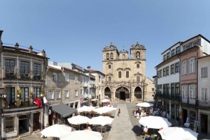 From Porto: Braga and Guimarães Day Trip with Lunch