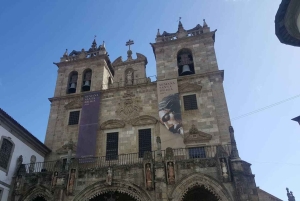 From Porto: Braga and Guimarães Day Trip with Lunch