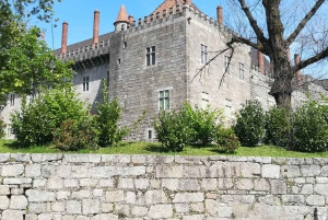 From Porto: Braga and Guimarães Day Trip with Lunch