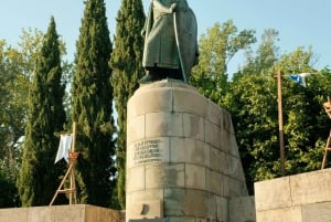 Из Порту: тур на целый день в Брагу и Гимарайнш с обедом