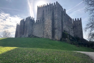 Depuis Porto : visite d'une jounée de Braga et Guimarães avec déjeuner