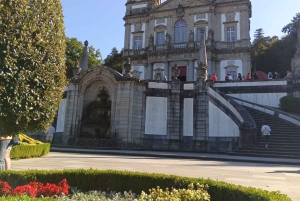 Depuis Porto : visite d'une jounée de Braga et Guimarães avec déjeuner