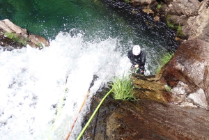 Do Porto: Canyoning - Excursão de Aventura