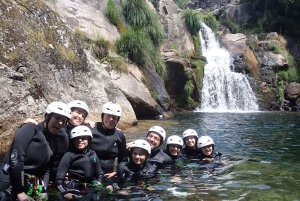 Do Porto: Canyoning - Excursão de Aventura