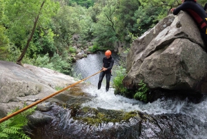 Depuis Porto : expérience de canyoning dans le géoparc d'Arouca