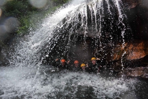 Depuis Porto : expérience de canyoning dans le géoparc d'Arouca