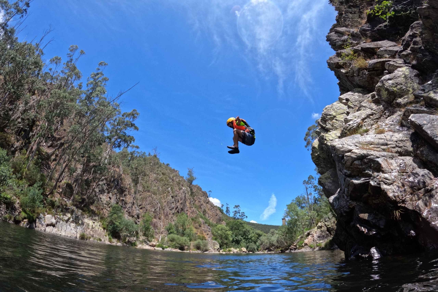 Au départ de Porto : plongez dans le canoë-rafting sur les eaux sauvages de la Paiva