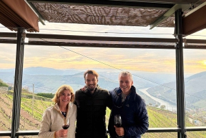 Depuis Porto : Vallée du Douro avec vignobles, déjeuner et excursion en bateau
