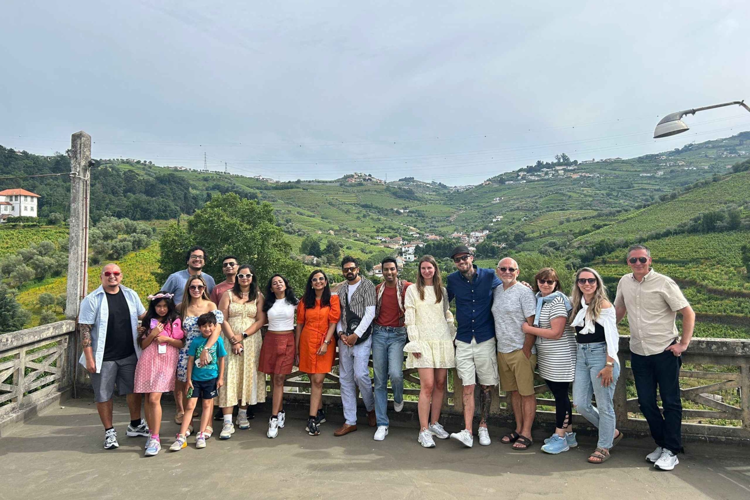 Ab Porto: Besichtigung des Douro-Tals mit 1 Weingutbesuch