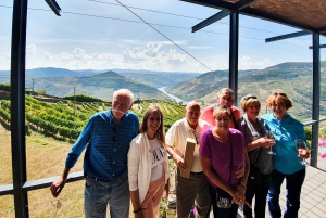 Depuis Porto : Vallée du Douro avec vignobles, déjeuner et excursion en bateau