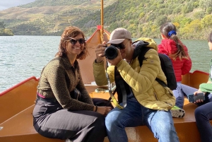 Porto: Valle del Douro con 1 o 2 cantine, pranzo e tour in barca